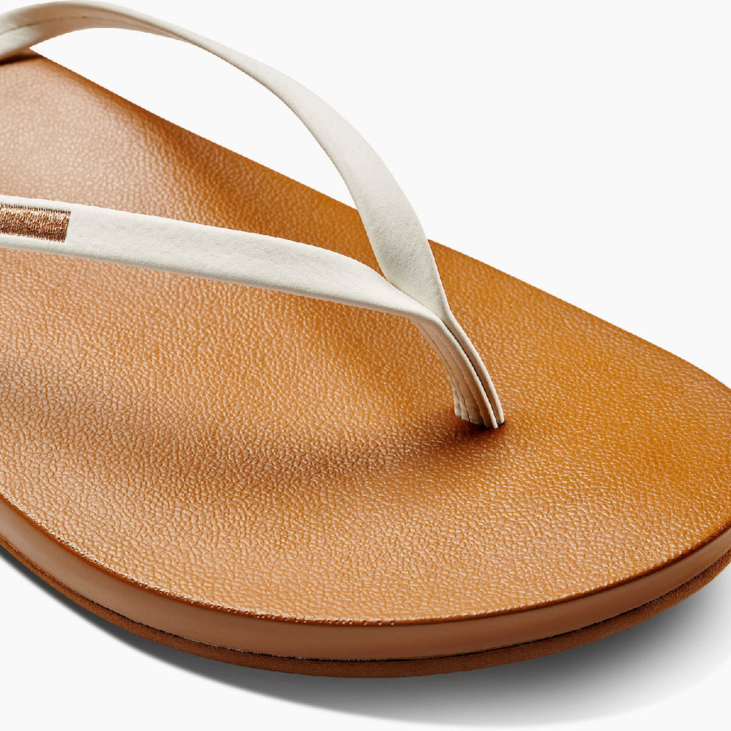 Cushion Slim - White/Tan - Alternate 1 View