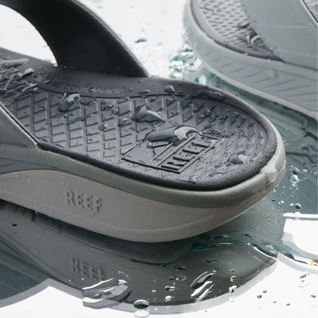 The Deckhand - Grey