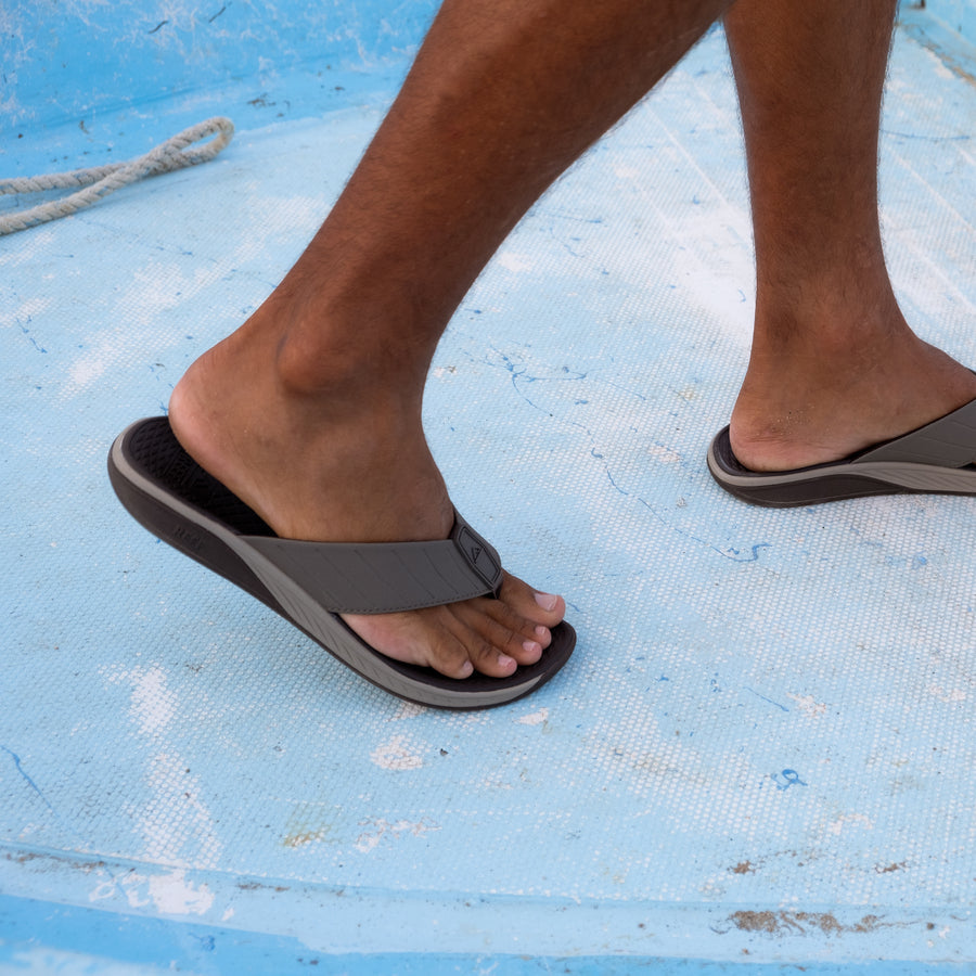 The Deckhand - Java - Right Side View
