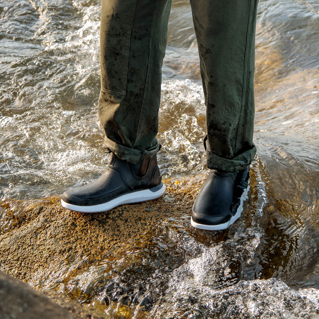 Scallywag - Black/White/Gum