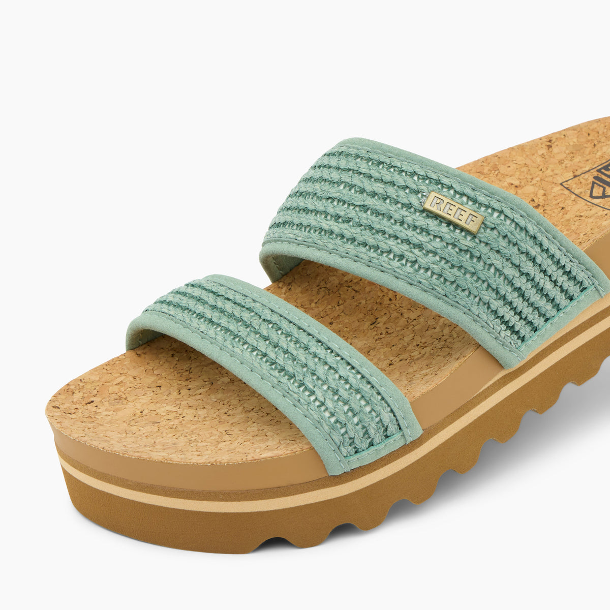 Cushion Vista Hi - Frosty Raffia - Down the Line 1 View