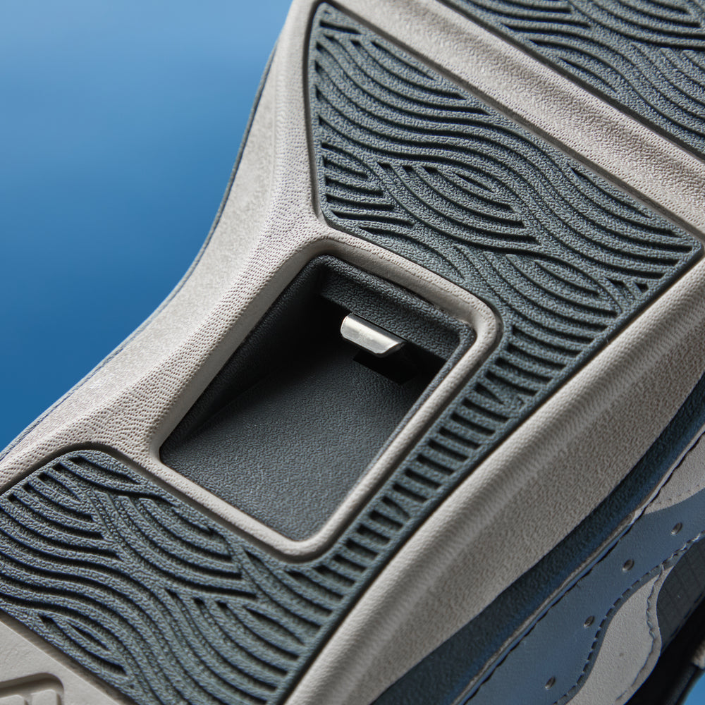 Cruiser Slide - Deep Grey - Underside View
