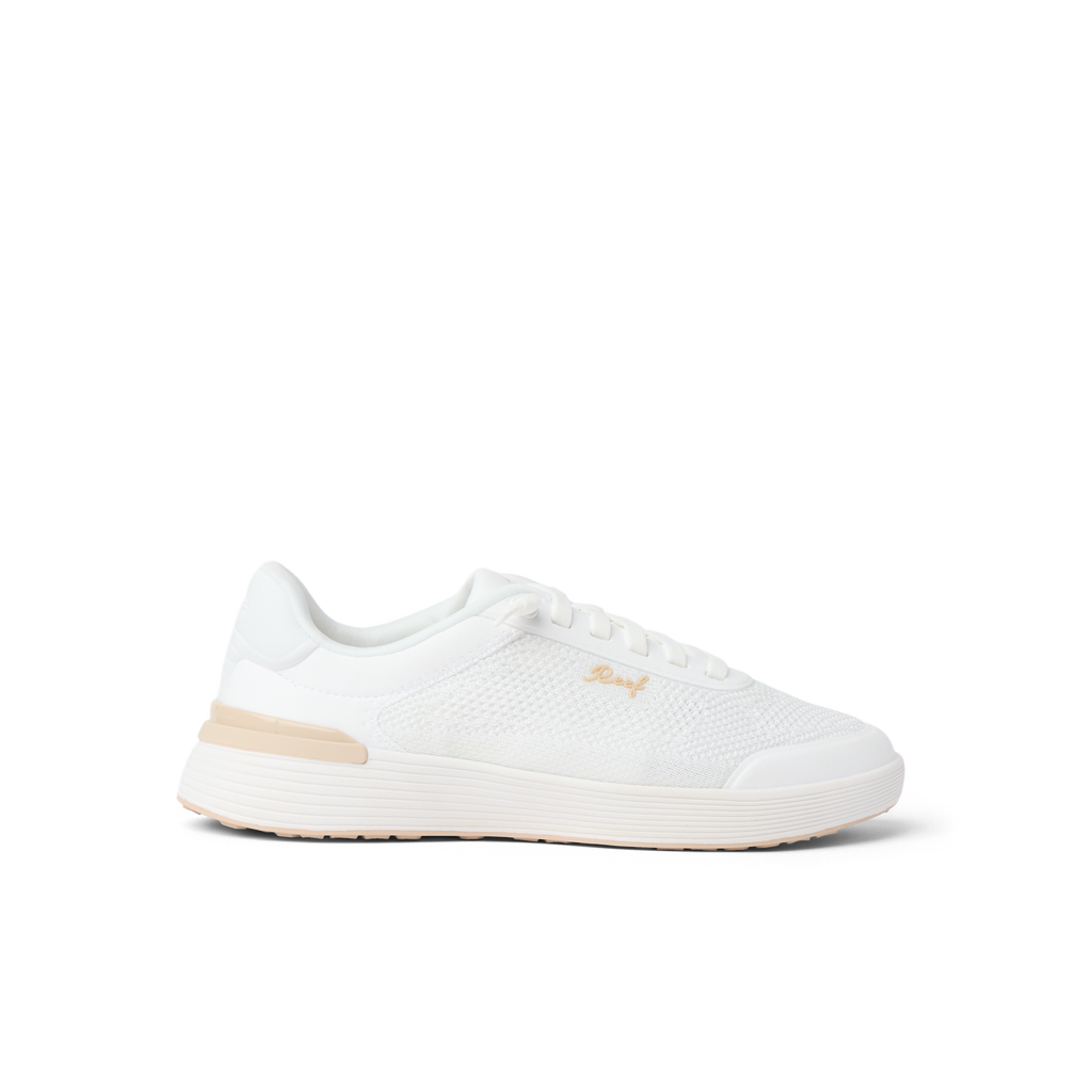 Shoreline Palisades white sneaker facing left, lightweight with anatomical arch support and soft cushioning for comfort.