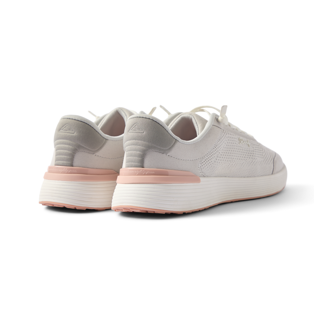 Shoreline Palisades women's sneakers facing left, showing heel and side with cushioned sole and arch support.
