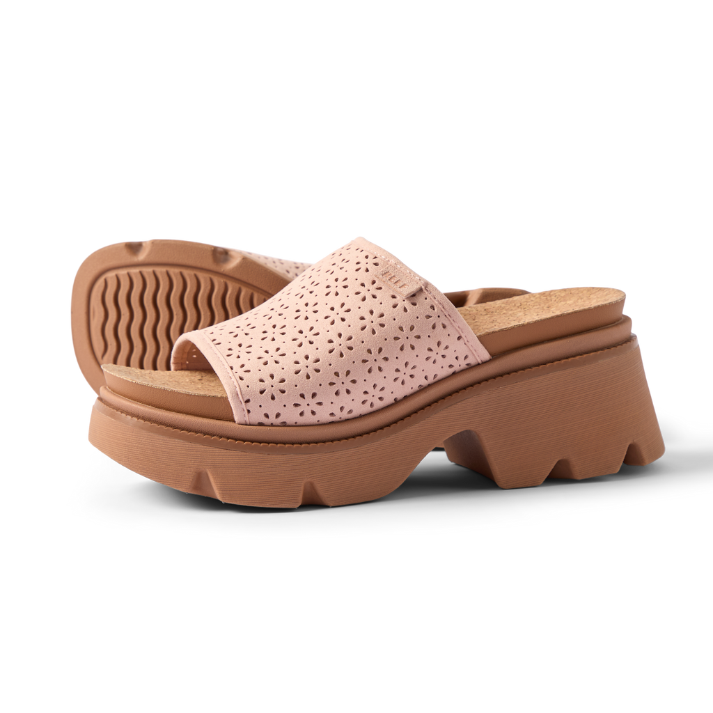 Vista Luxe Evie women's sandals facing right, pink floral upper with cushioned arch support and chunky sole.