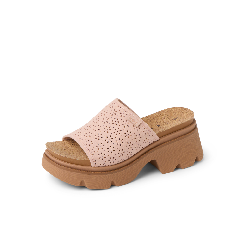 Vista Luxe Evie women's sandal facing left, close-up on perforated soft rose upper and cushioned platform sole.