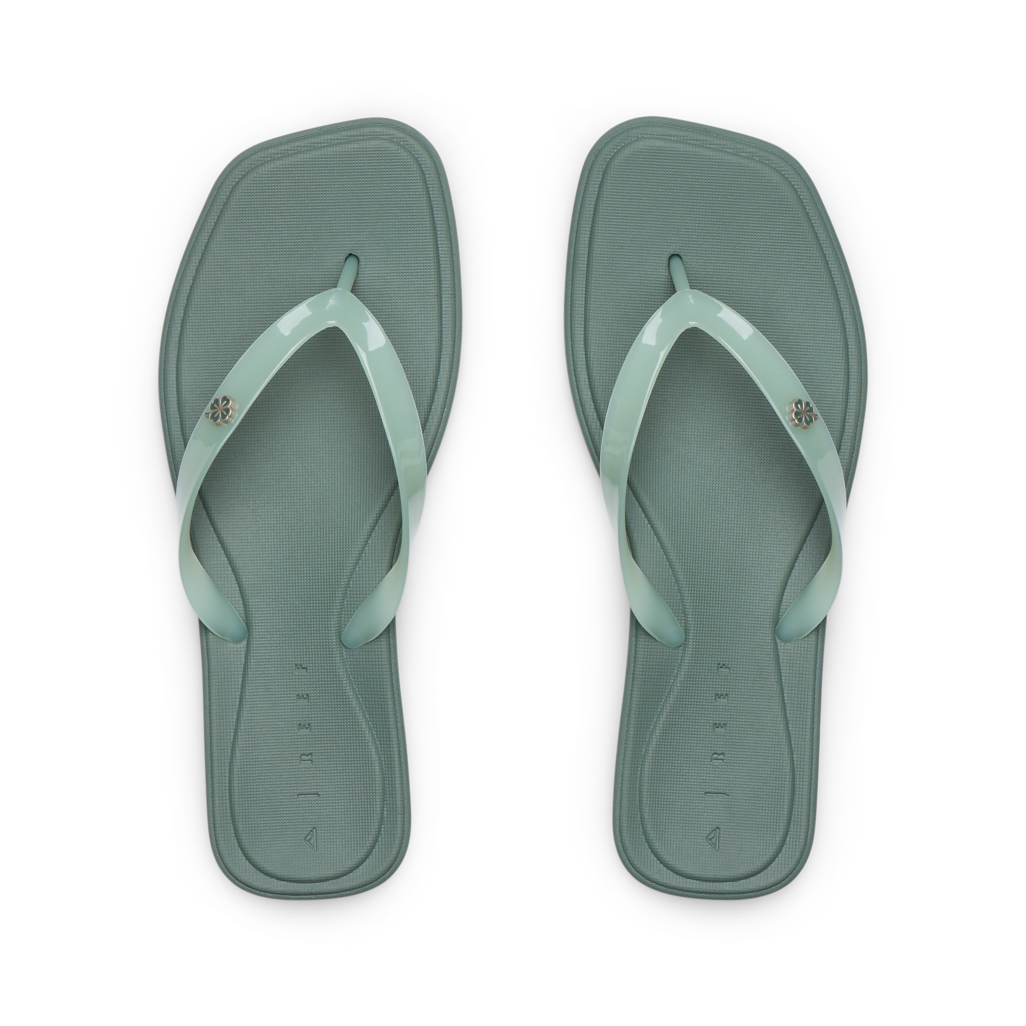 Solaye women's flip flops facing up, beach-inspired with anatomical arch support and soft cushioning for comfort.