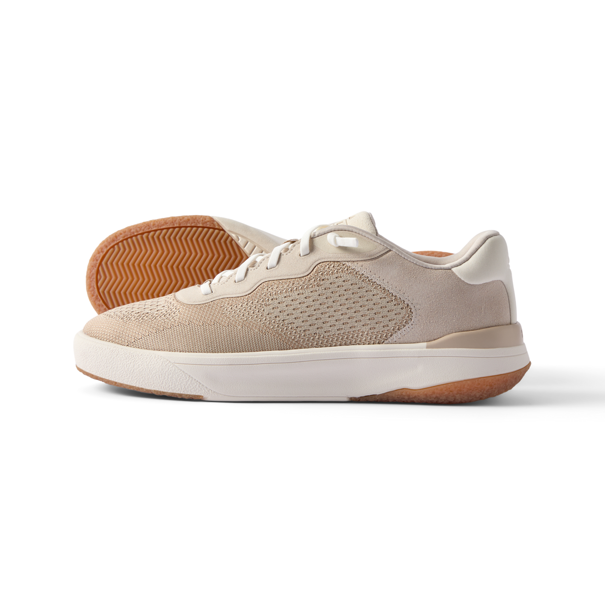 Side view of Shoreline Del Mar men's shoes in light tan with breathable mesh and cushioned sole, facing right.
