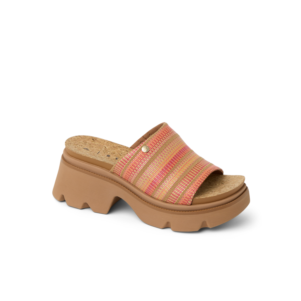 Vista Luxe Evie women's sandal facing right, close-up of multi-color woven upper and cushioned platform sole.
