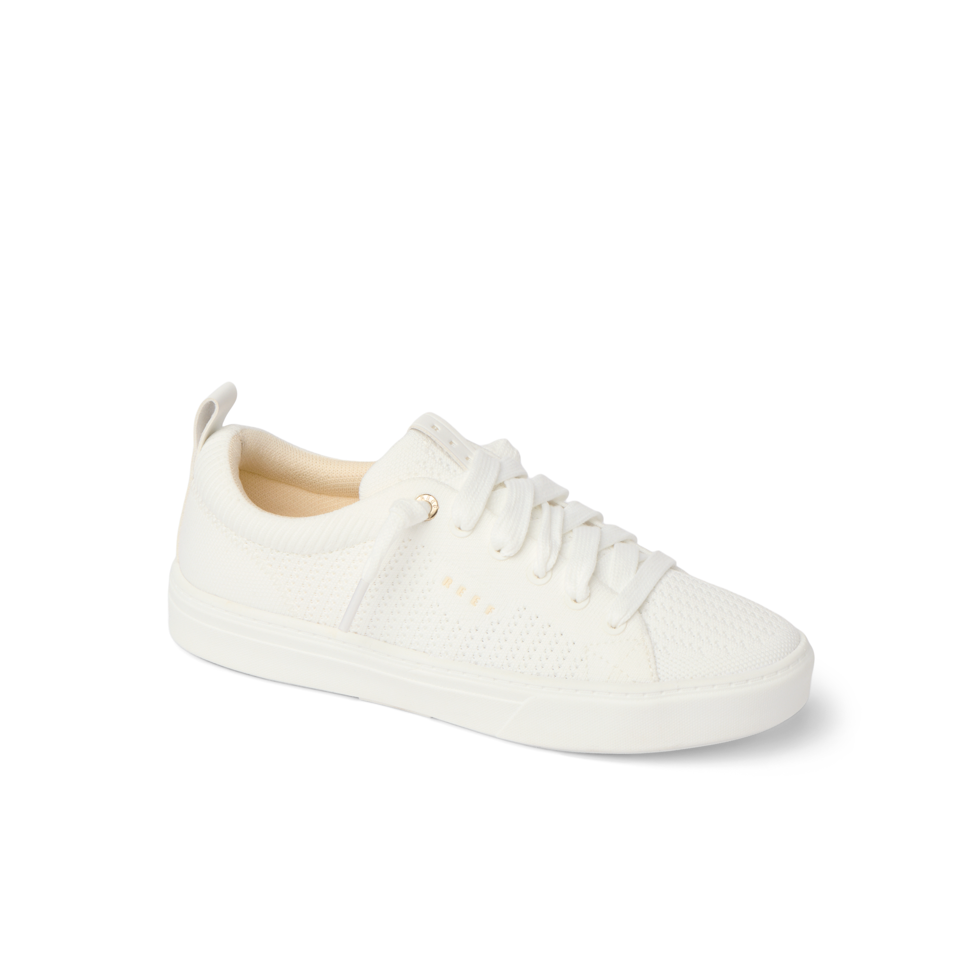 White Lay Day Lite sneaker for women facing right, featuring soft cushioning and anatomical arch support for beach comfort.
