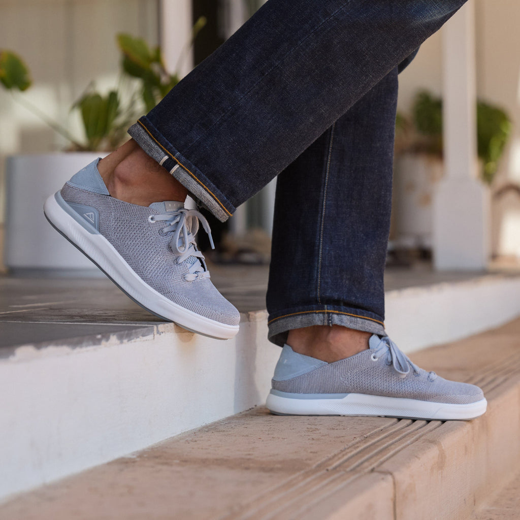 Neptune HT facing right, men's grey sneaker with REEFlex cushioning, anatomical arch support, and water-friendly materials