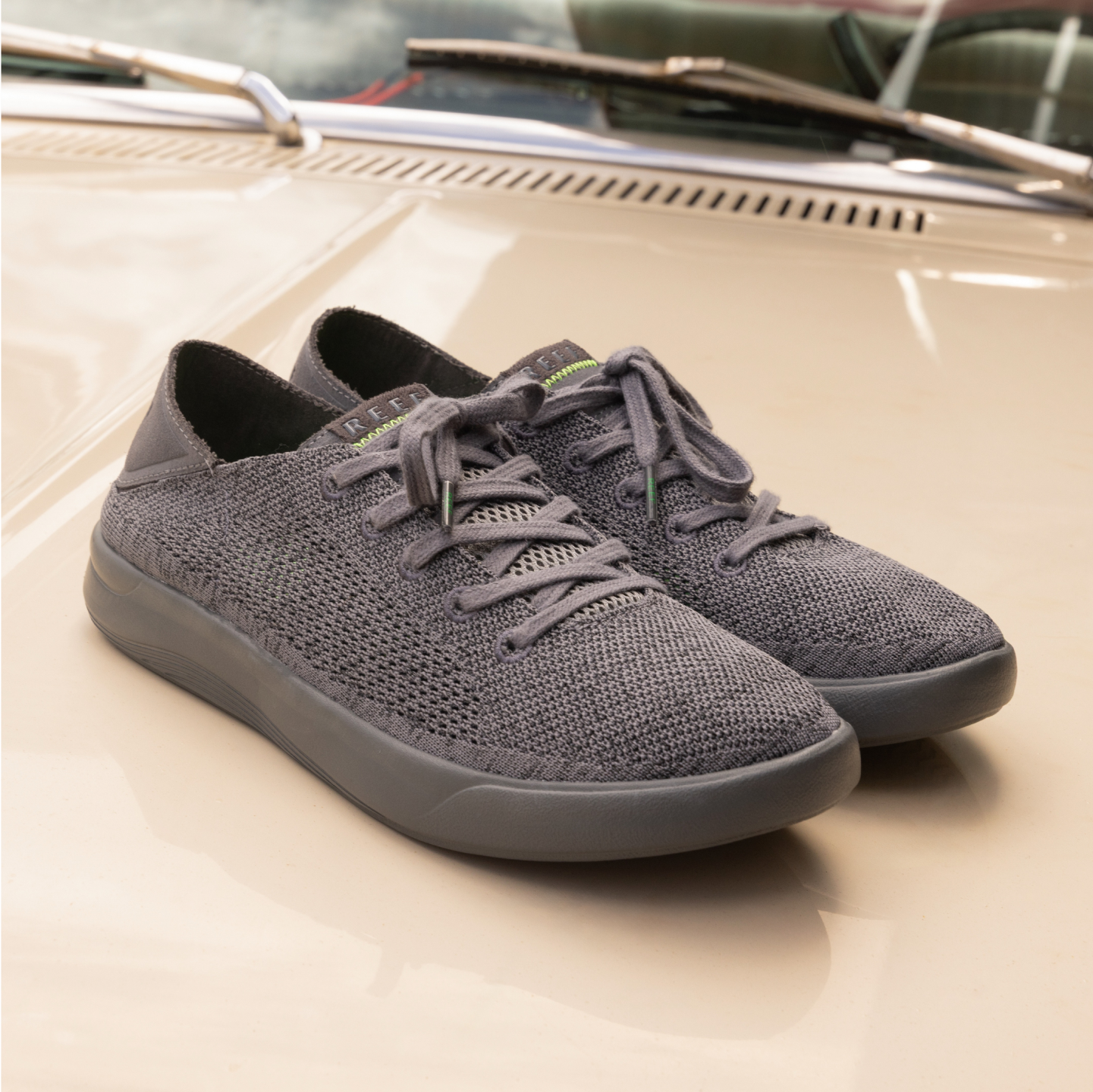 Neptune men's grey knit sneakers facing right, soft rebound cushioning and anatomical arch support for all-day comfort.