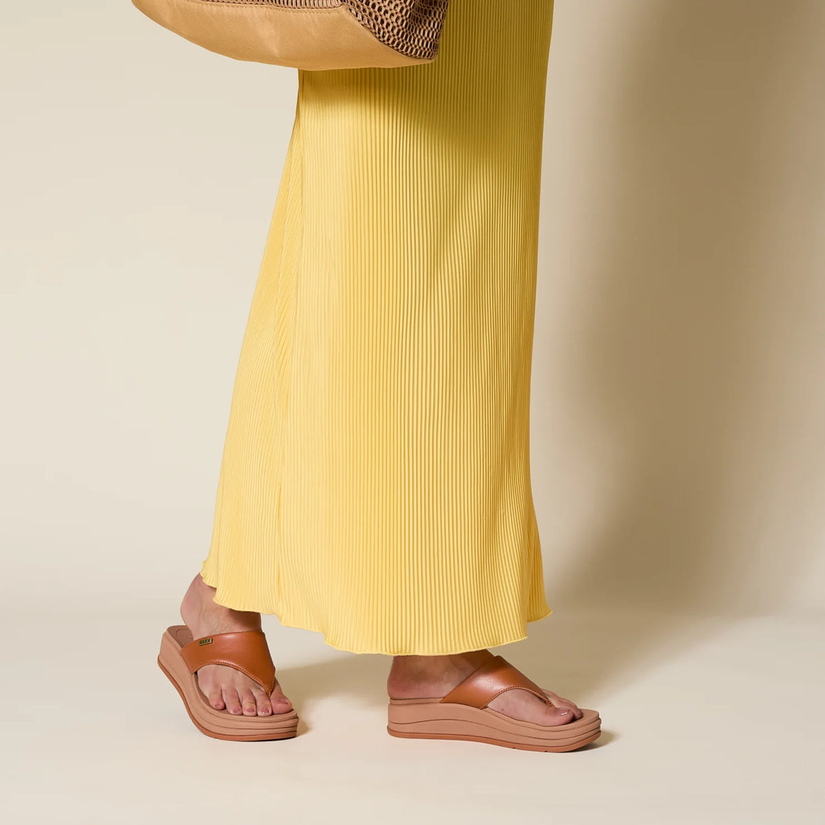 Aura Serenity sandals showing right side with cushioned sole and anatomical arch support in brown leather