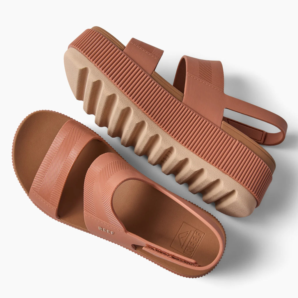 Water Vista Higher women's sandals, side view and top close-up showing cushioned arch support and textured straps.