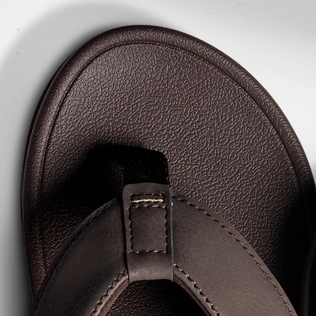 Close-up of the front toe area of the brown Phantom Bonzer sandal facing forward, featuring durable beach comfort.