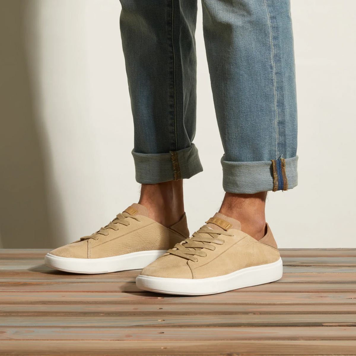 Terramar Leather shoes facing left, showing side view with comfort-focused design and durable beach-inspired materials.