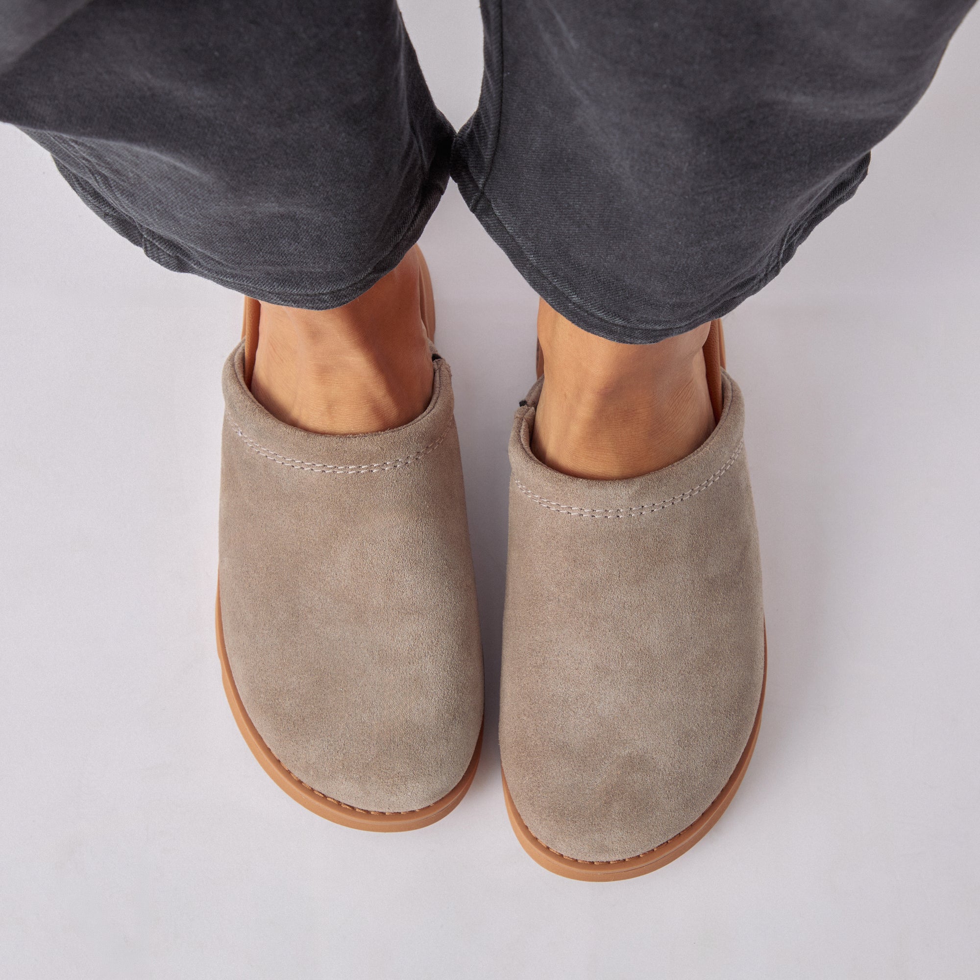 Vista Luxe Mariana women's brown suede mules shown from above, facing forward with comfort-focused arch support.